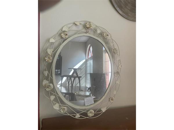 ~/upload/Lots/45660/ohrfco2ep57wq/LOT MIRROR WROUGHT IRON_t600x450.jpg